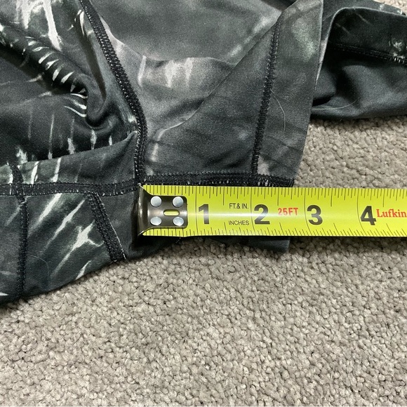 Nike Pro Black and Gray 3” Size Small - Picture 4 of 9